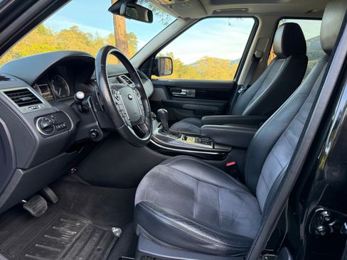 Used 2013 Land Rover Range Rover Sport HSE image 9