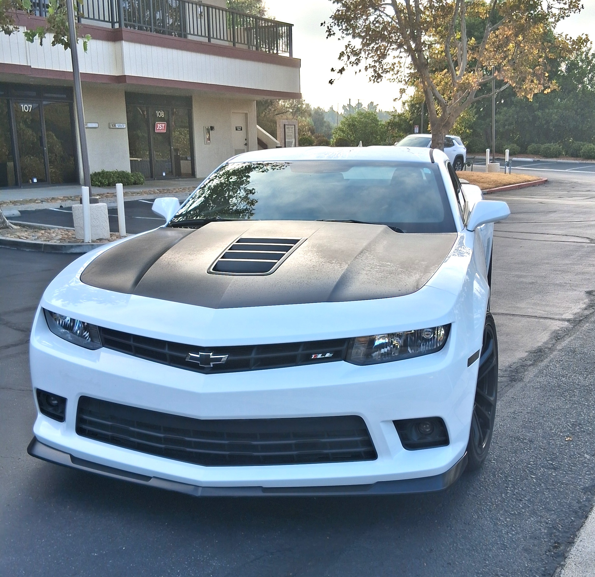 Used 2014 Chevrolet Camaro SS w/ SS Performance Package RWD image 4