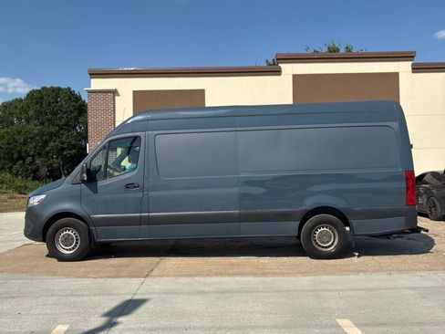 Used 2019 Mercedes-Benz Sprinter 170 image 6