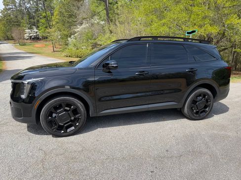 Used 2025 Kia Sorento X-Line EX image 1