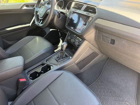 Used 2020 Volkswagen Tiguan S FWD image 10