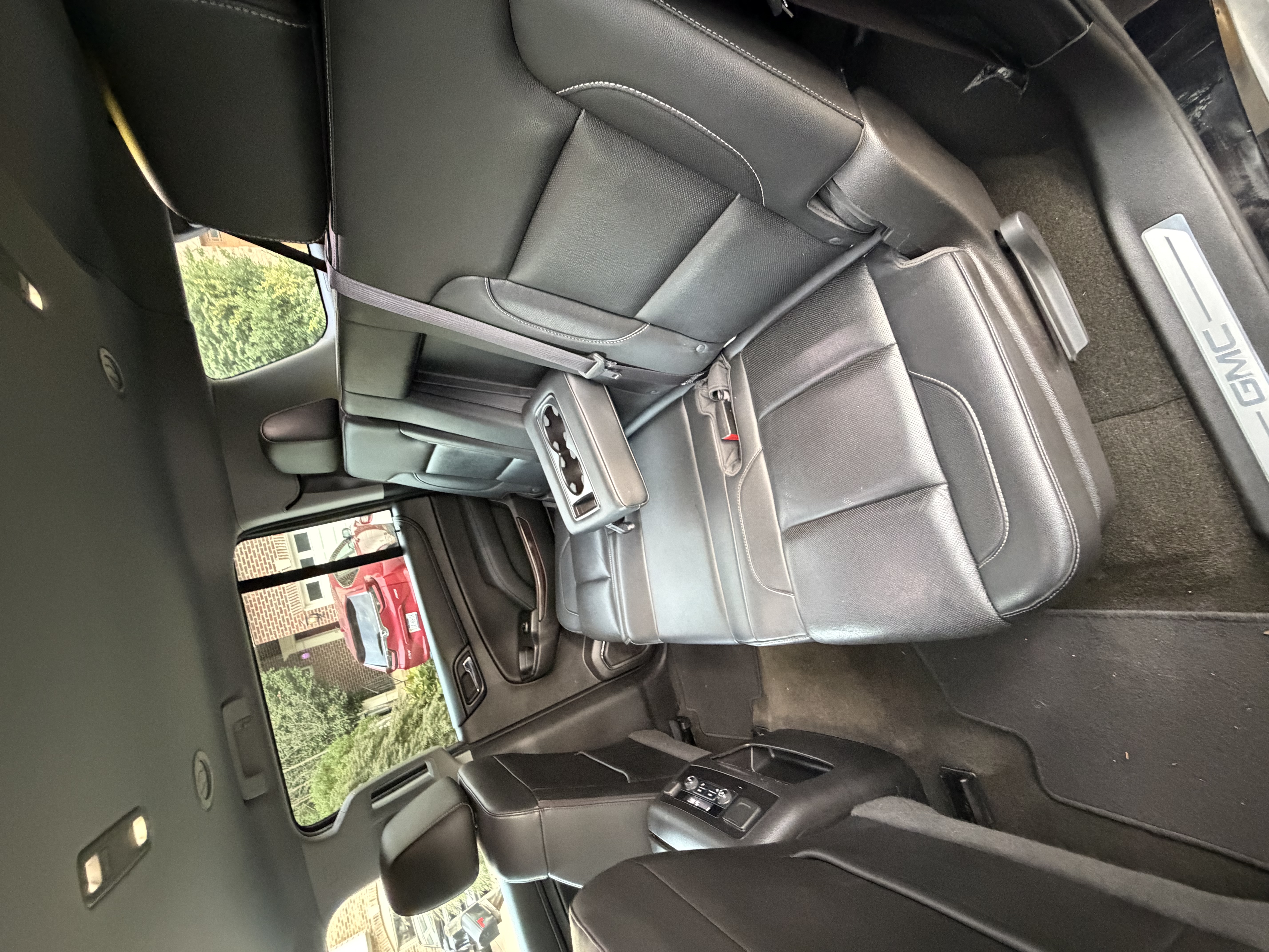 Used 2017 GMC Yukon XL SLT RWD image 15