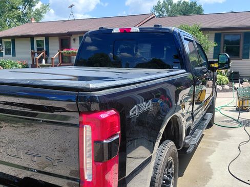 Used 2025 Ford F250 Lariat w/ Lariat Ultimate Package AWD/4WD image 4