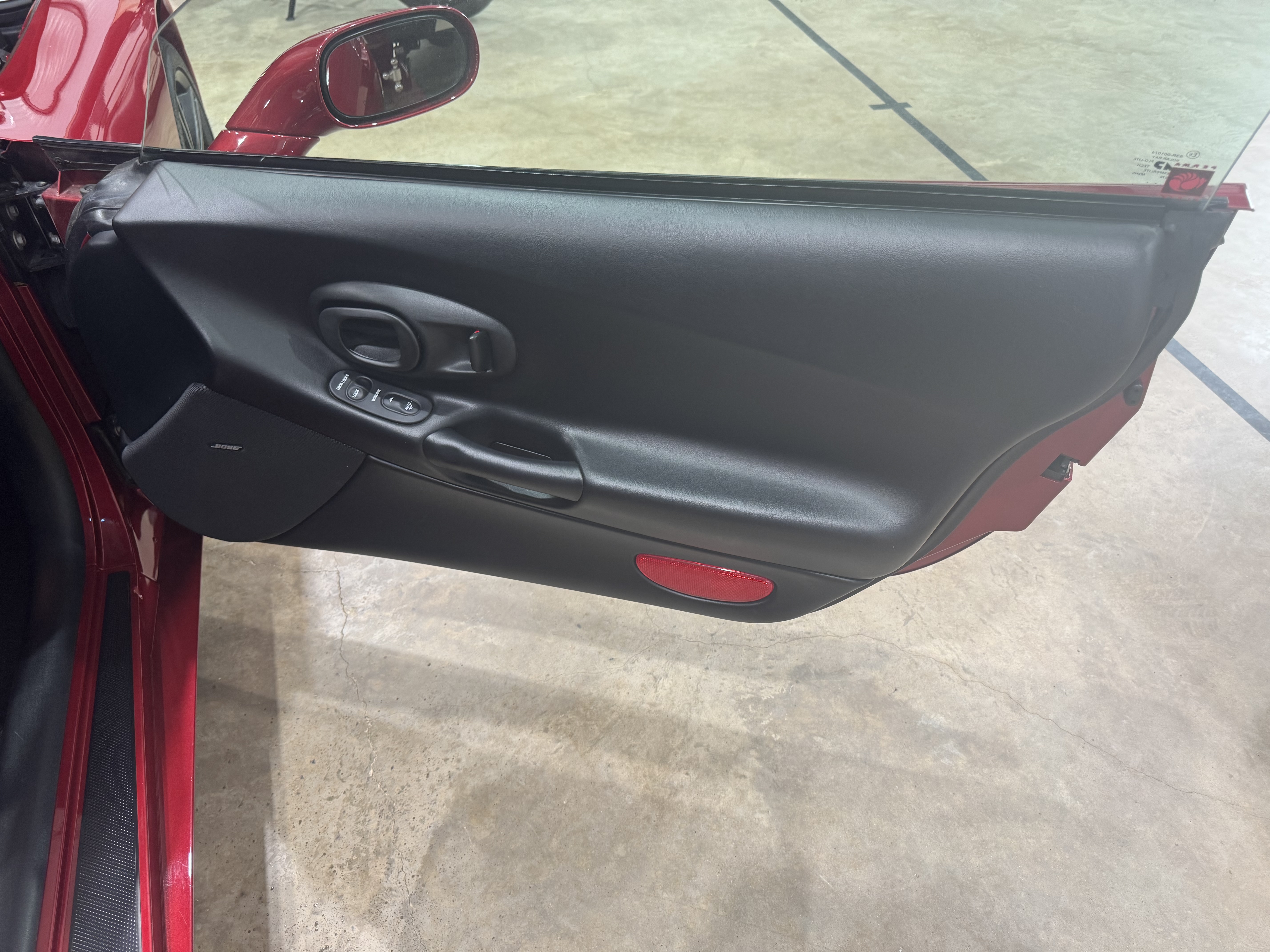 Used 2002 Chevrolet Corvette Convertible w/ Preferred Equipment Group2 RWD image 9
