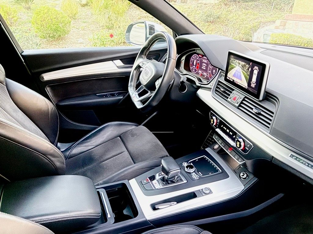 Used 2018 Audi SQ5 Premium Plus AWD/4WD image 10