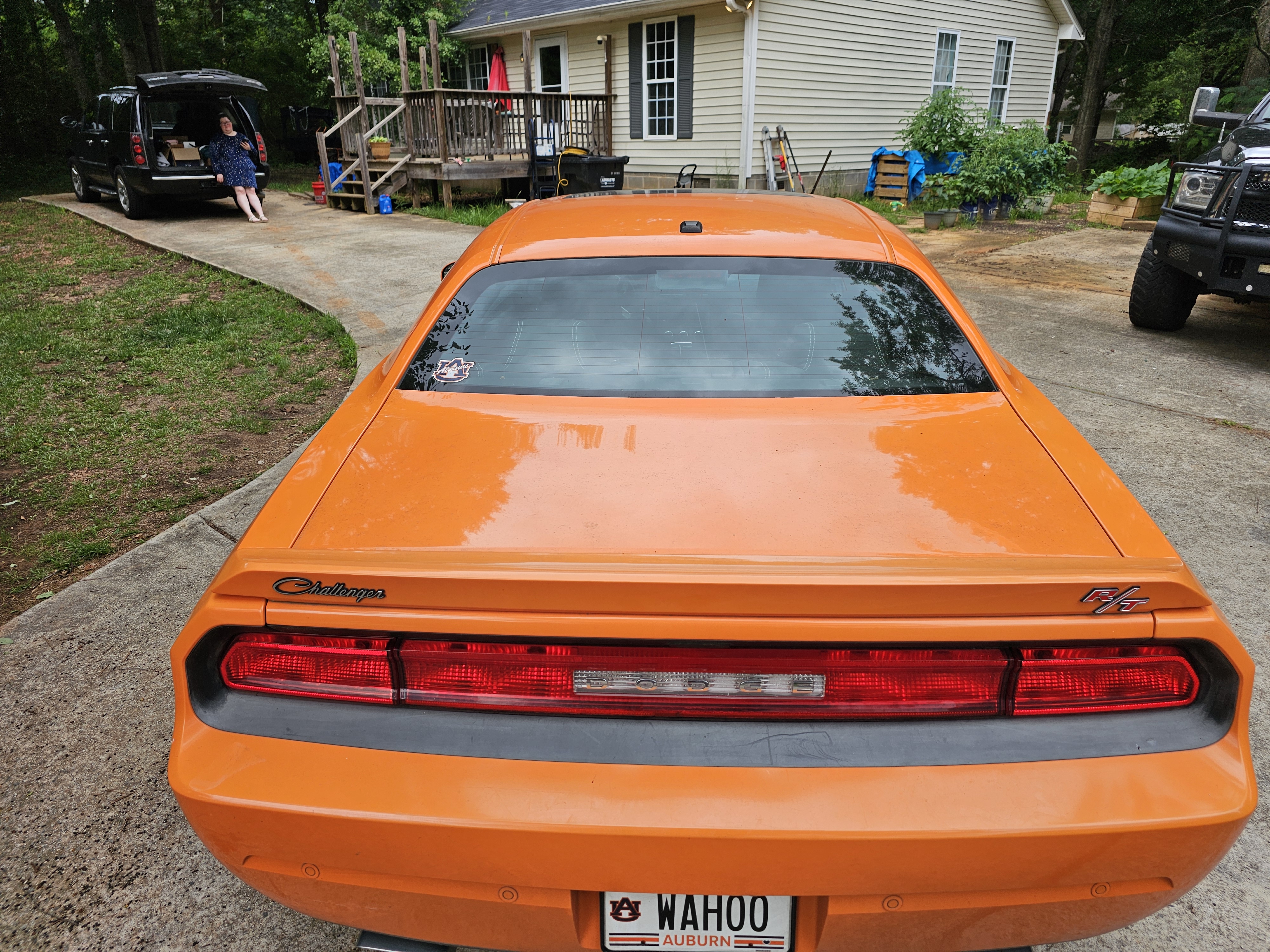 Used 2014 Dodge Challenger R/T RWD image 10