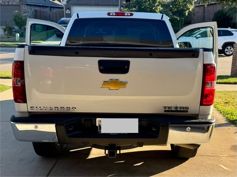 Used 2012 Chevrolet Silverado 1500 LT image 2