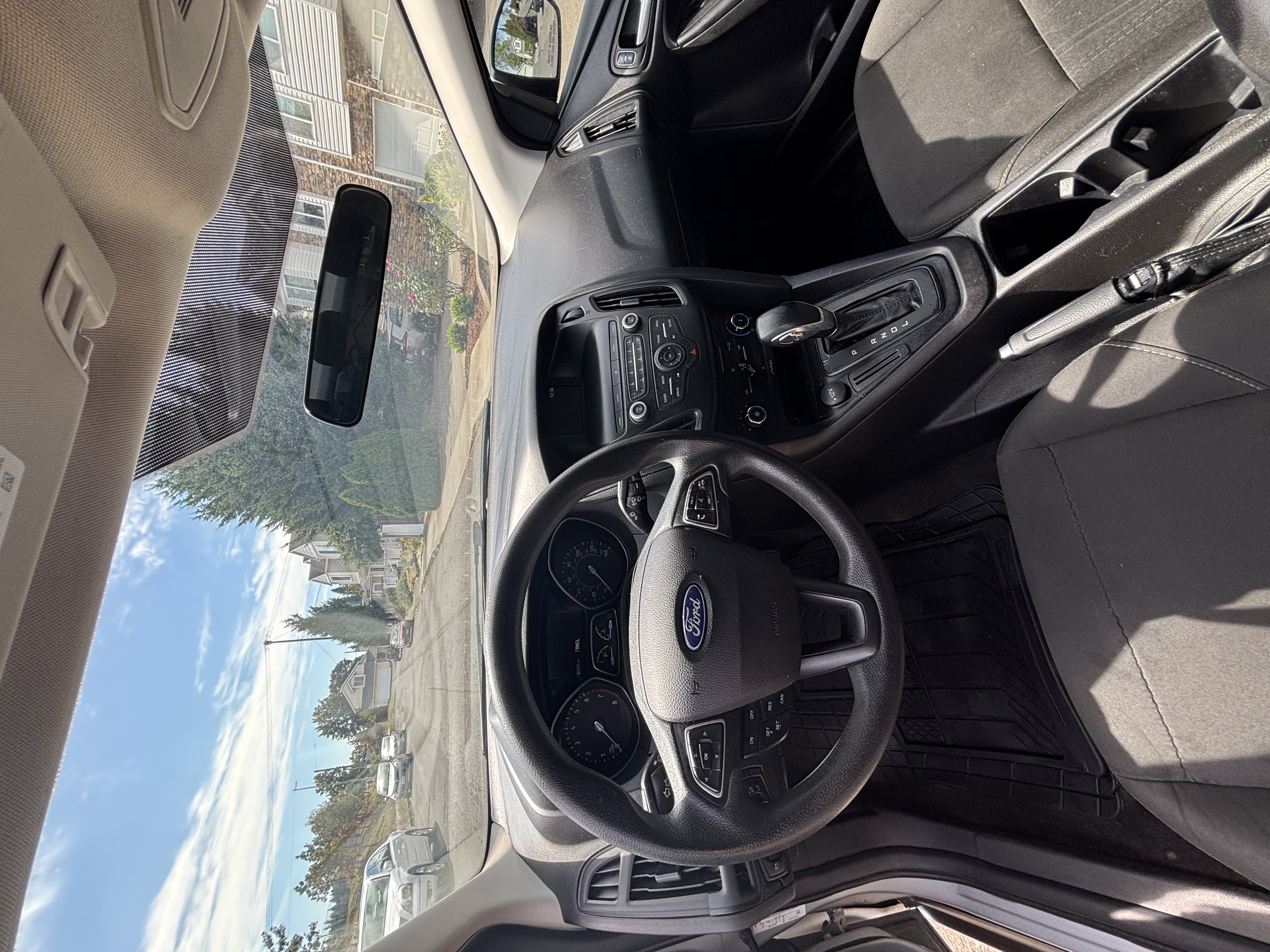 Used 2018 Ford Focus SE FWD image 10