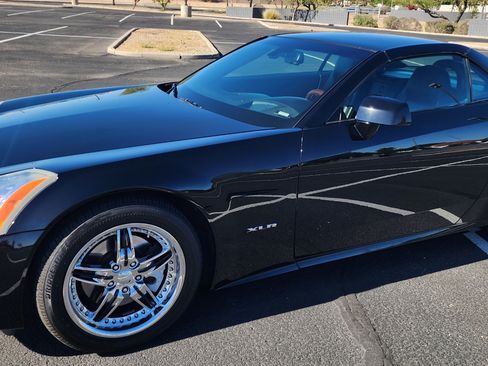 Used 2008 Cadillac XLR image 9