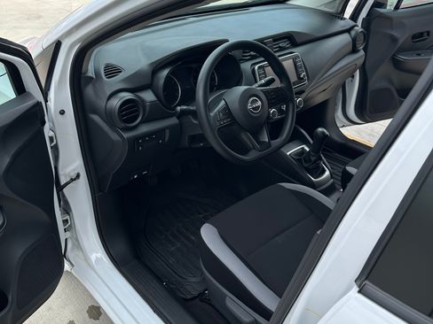 Used 2025 Nissan Versa S image 10
