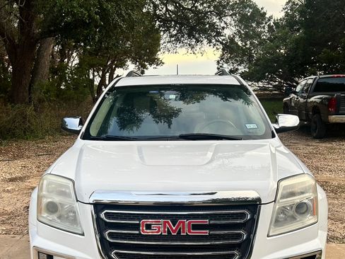 Used 2017 GMC Terrain SLT w/ Open Road Package FWD image 4
