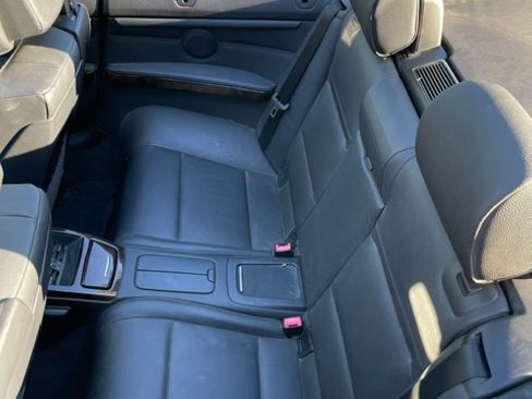 Used 2010 BMW 328i Convertible RWD image 14