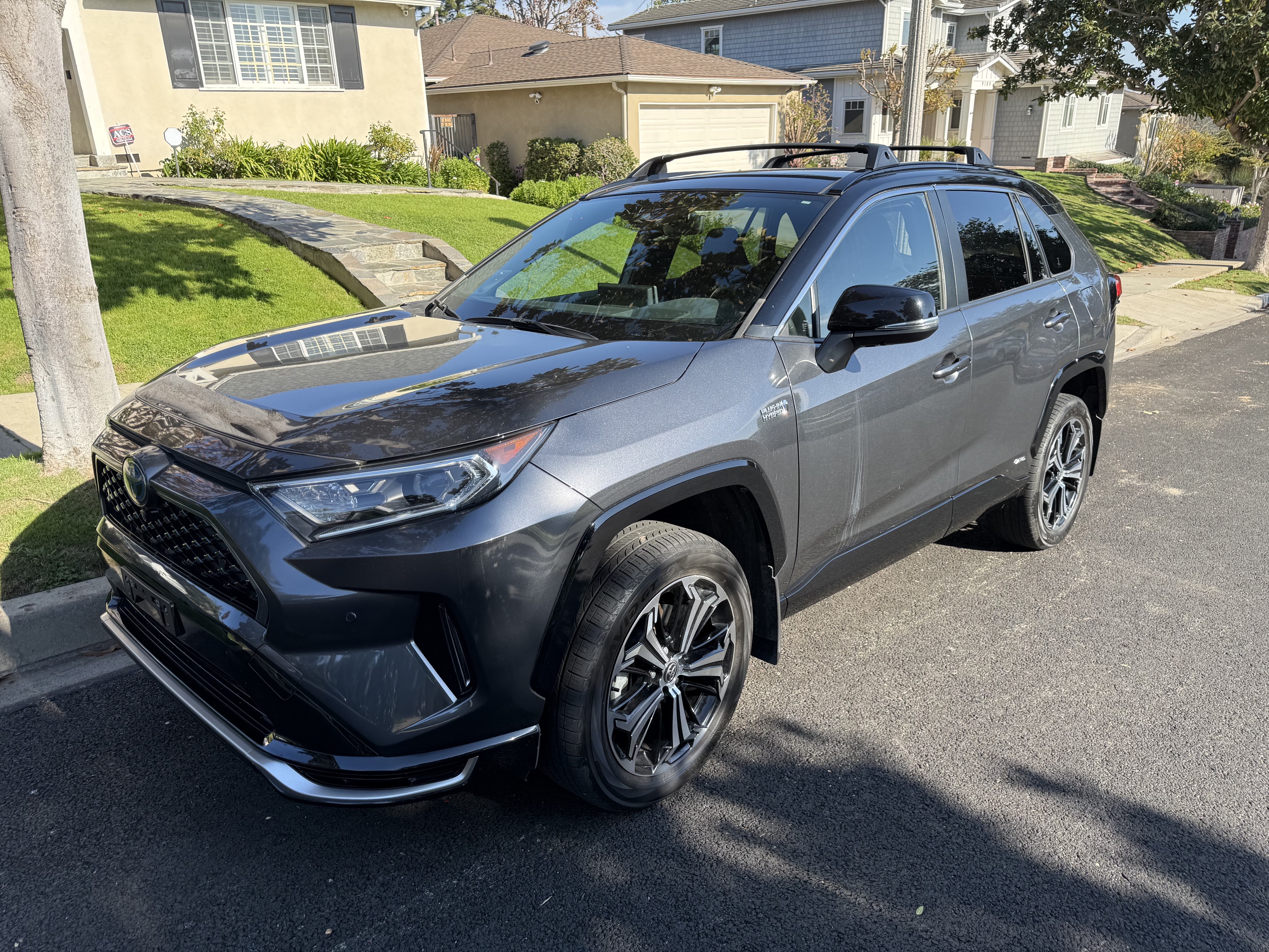Used 2021 Toyota RAV4 XSE w/ Premium Package AWD/4WD image 2