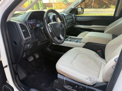 Used 2020 Ford Expedition Max Platinum image 6