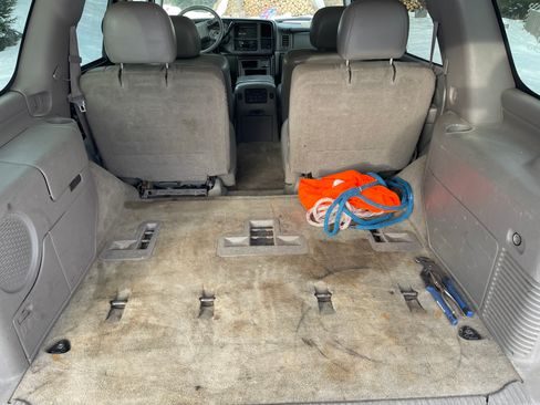 Used 2004 GMC Yukon Denali image 8