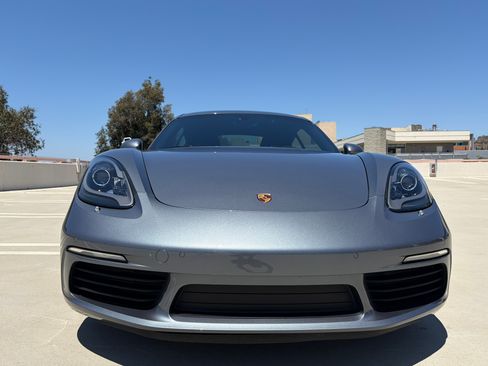Used 2025 Porsche 718 Cayman S RWD image 5