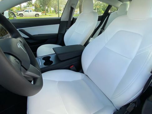 Used 2021 Tesla Model 3 Long Range image 6