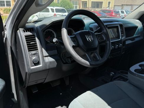 Used 2015 RAM 2500 Tradesman w/ Chrome Appearance Group AWD/4WD image 8