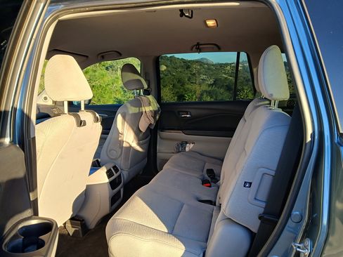 Used 2018 Honda Pilot LX image 8