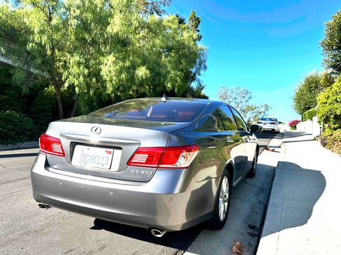 Used 2012 Lexus ES 350 image 2