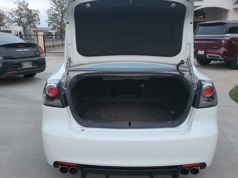 Used 2009 Pontiac G8 GXP image 14