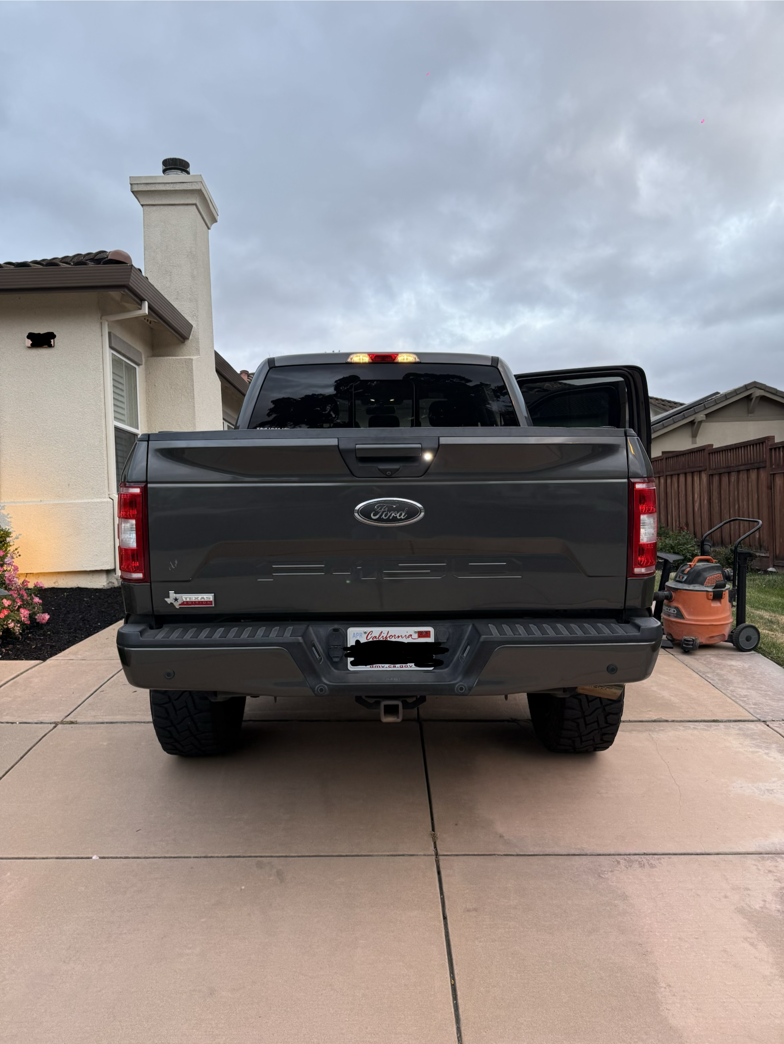 Used 2018 Ford F150 XLT w/ Equipment Group 302A Luxury AWD/4WD image 6