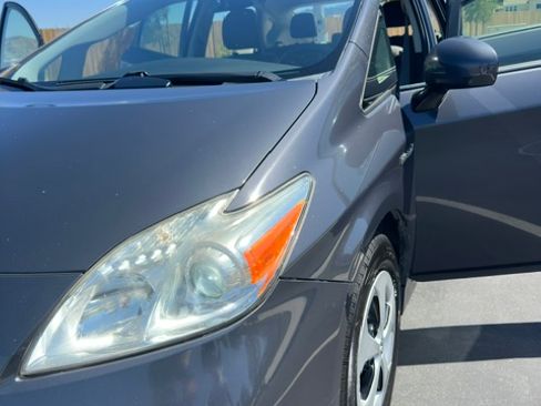 Used 2015 Toyota Prius Three FWD image 4
