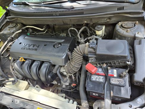 Used 2006 Toyota Corolla S image 12