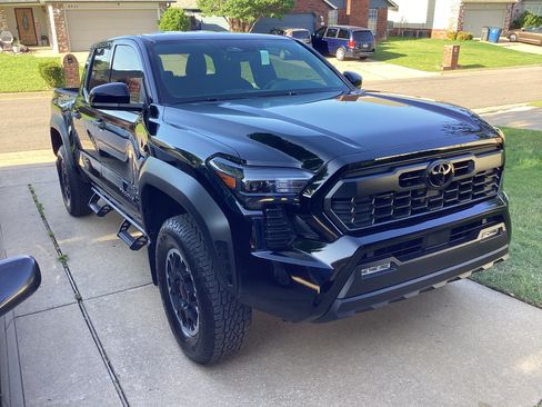 Used 2026 Toyota Tacoma TRD Off-Road AWD/4WD image 18