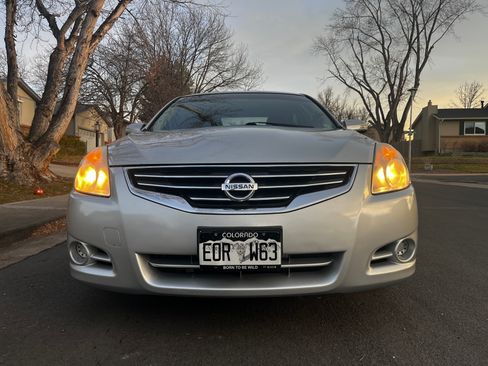 Used 2012 Nissan Altima 2.5 SL w/ 2.5SL Pkg image 6