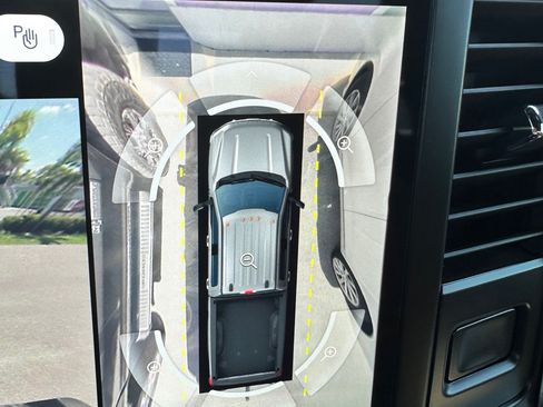 Used 2023 Ford F350 Lariat w/ Lariat Ultimate Package image 9