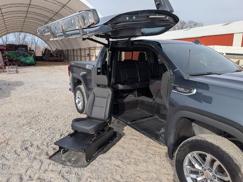 Used 2020 GMC Sierra 1500 SLT w/ SLT Premium Plus Package image 15