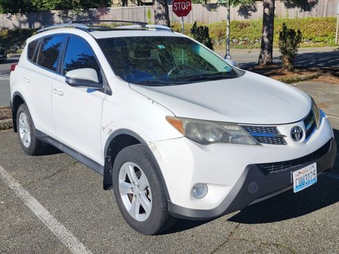 Used 2013 Toyota RAV4 XLE image 2