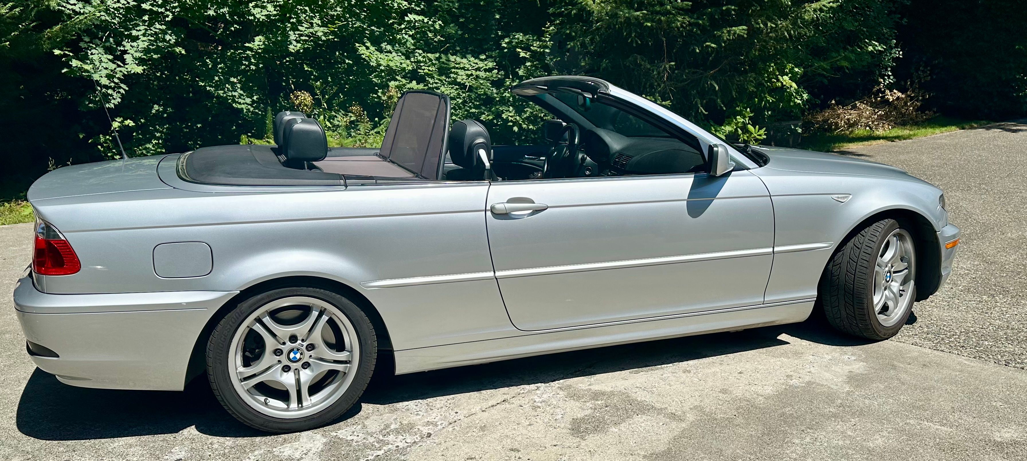 Used 2004 BMW 330Ci Convertible RWD image 1