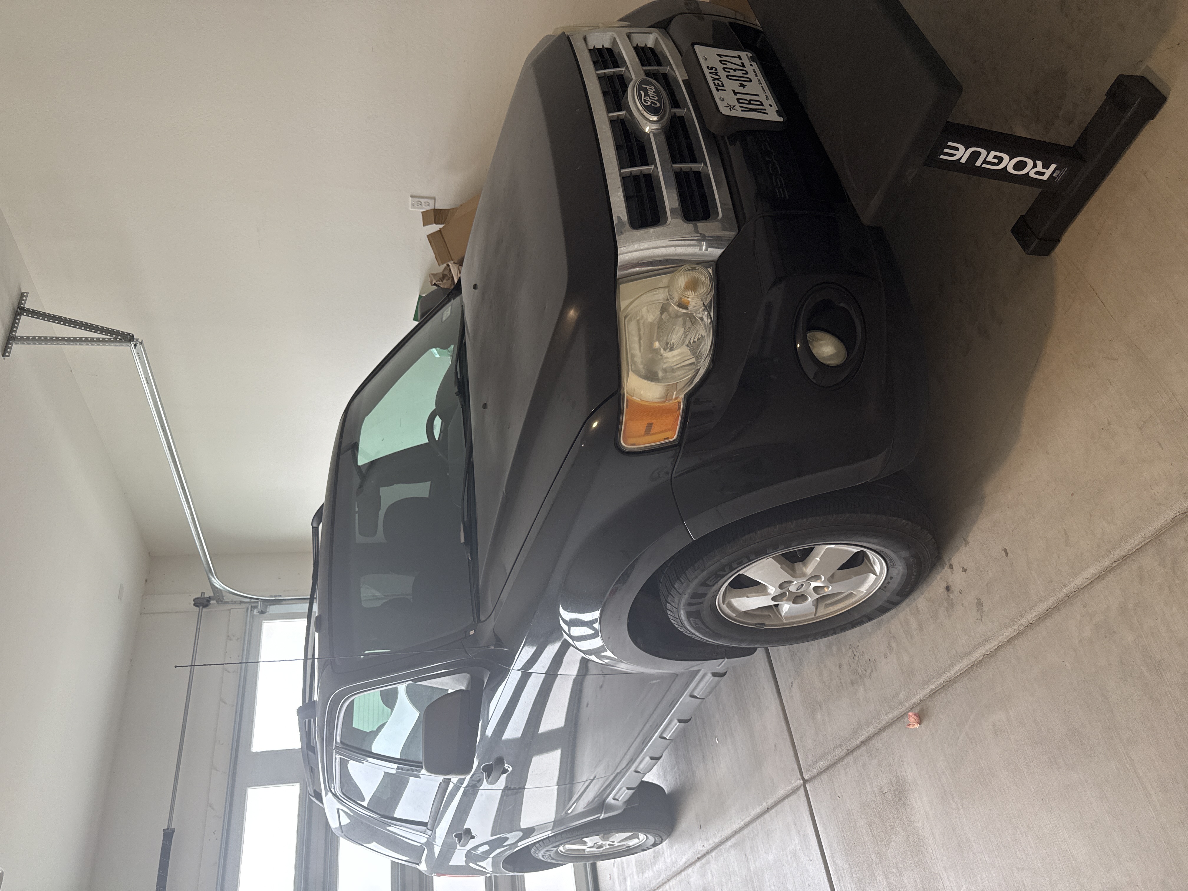 Used 2012 Ford Escape XLT FWD image 1
