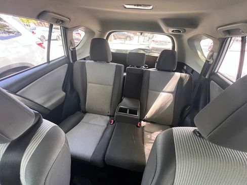 Used 2015 Toyota RAV4 LE FWD image 17