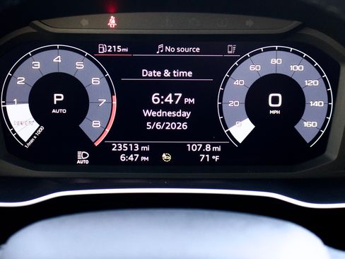 Used 2023 Audi Q3 2.0T Premium w/ Black Optic Sport Package AWD/4WD image 12