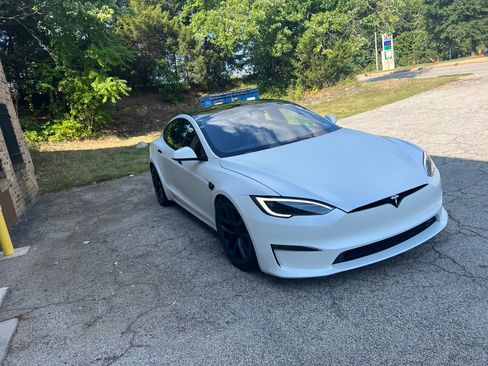 Used 2022 Tesla Model S Standard Range AWD/4WD image 6