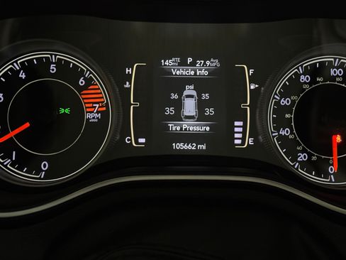 Used 2020 Jeep Cherokee Latitude Plus image 14