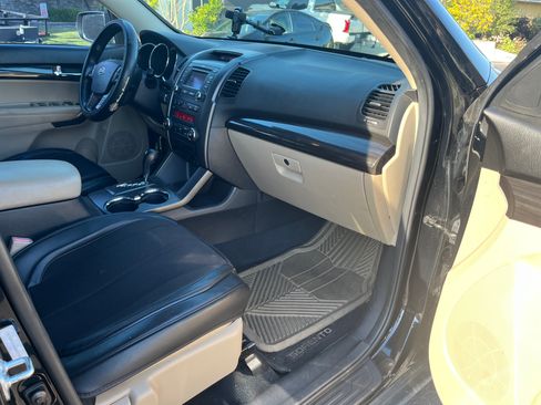 Used 2012 Kia Sorento EX AWD/4WD image 18