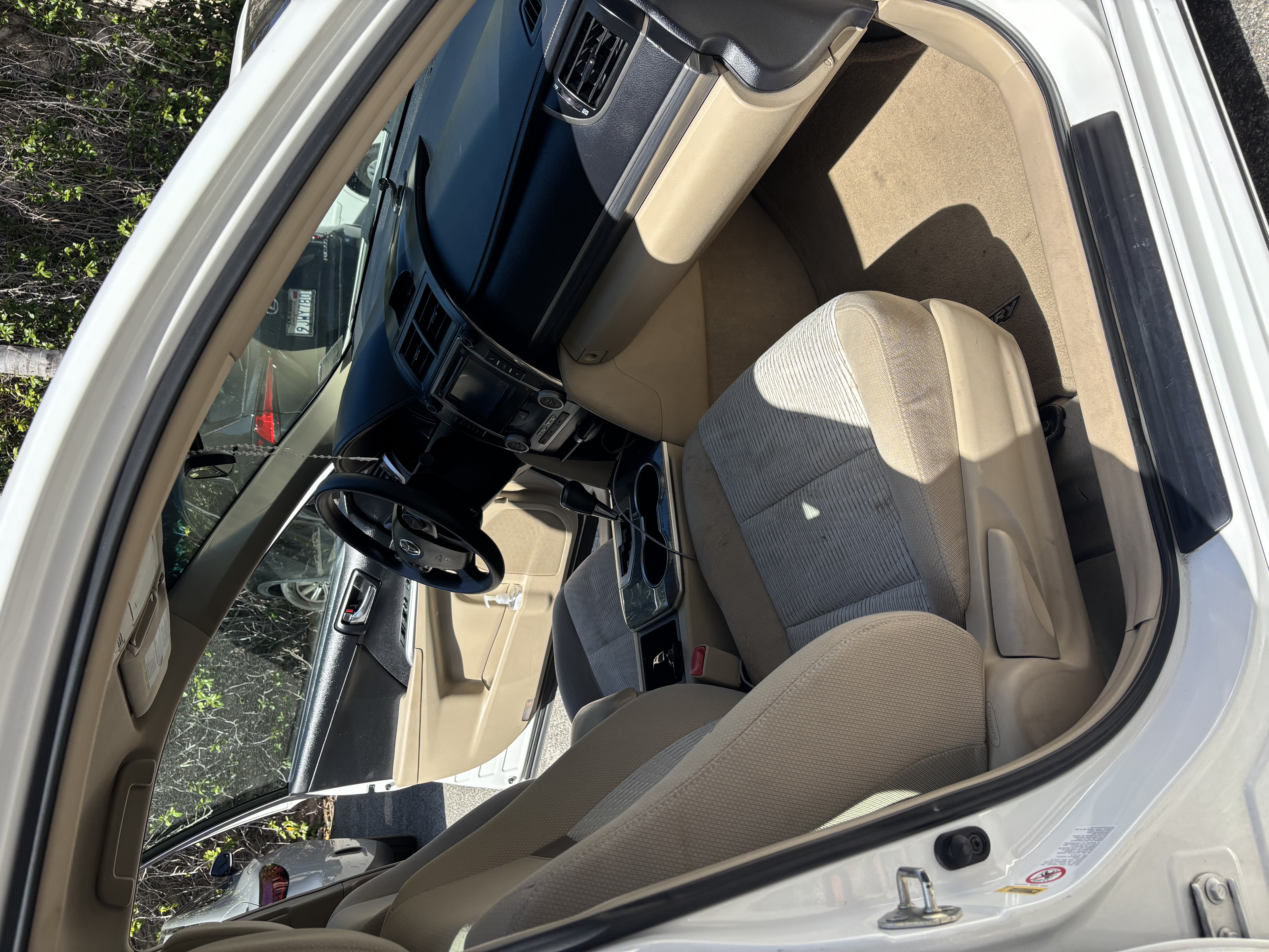 Used 2013 Toyota Camry LE FWD image 12