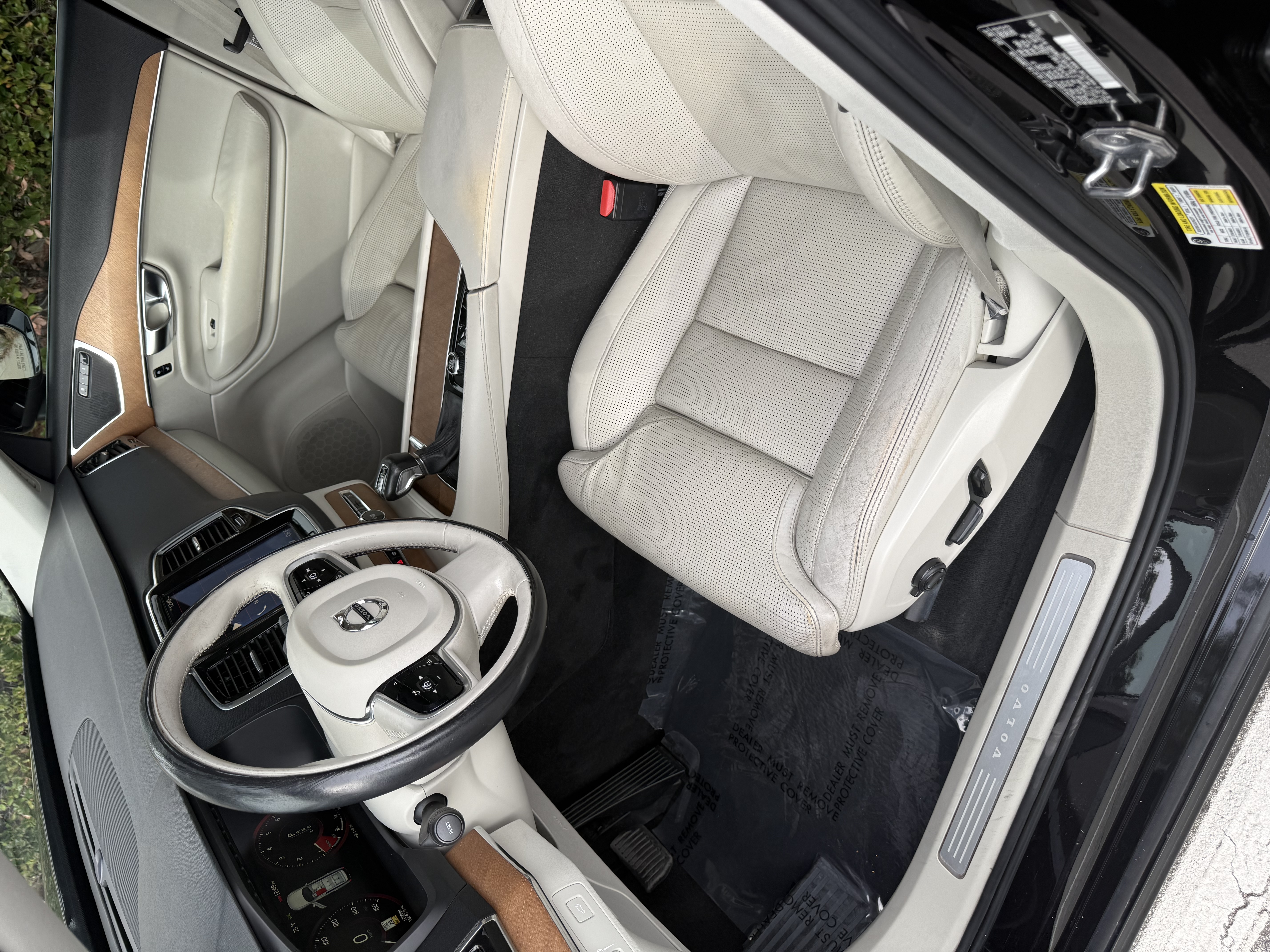Used 2018 Volvo XC90 T6 Inscription w/ Convenience Package AWD/4WD image 11