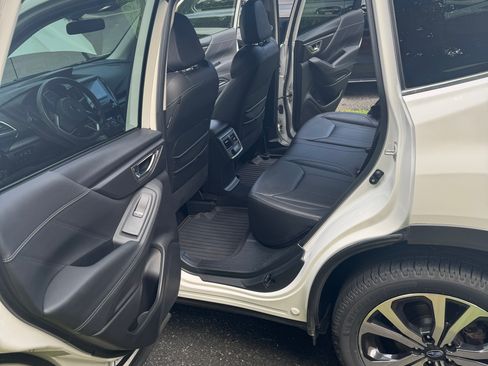 Used 2021 Subaru Forester Limited AWD/4WD image 9