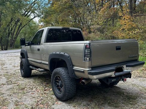 Used 1998 Chevrolet Silverado 1500 4x4 Regular Cab image 4