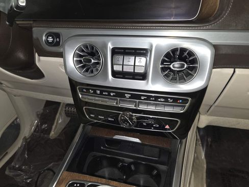 Used 2020 Mercedes-Benz G 550 image 18