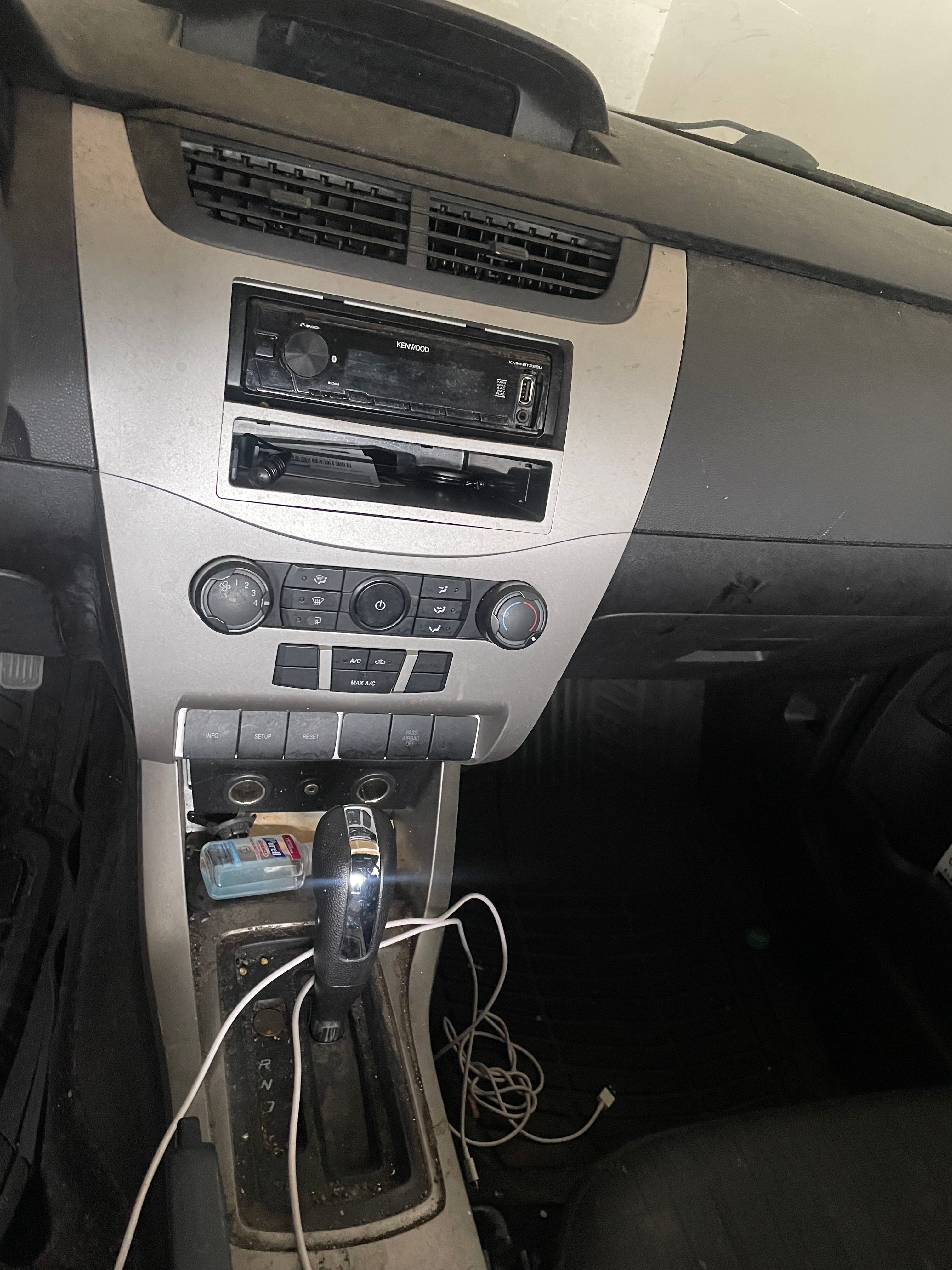 Used 2009 Ford Focus SE FWD image 13