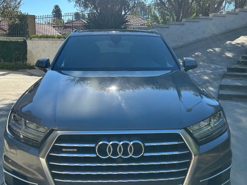 Used 2017 Audi Q7 3.0T Premium Plus w/ Premium Plus Package image 4