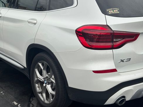 Used 2021 BMW X3 xDrive30e w/ Premium Package image 8