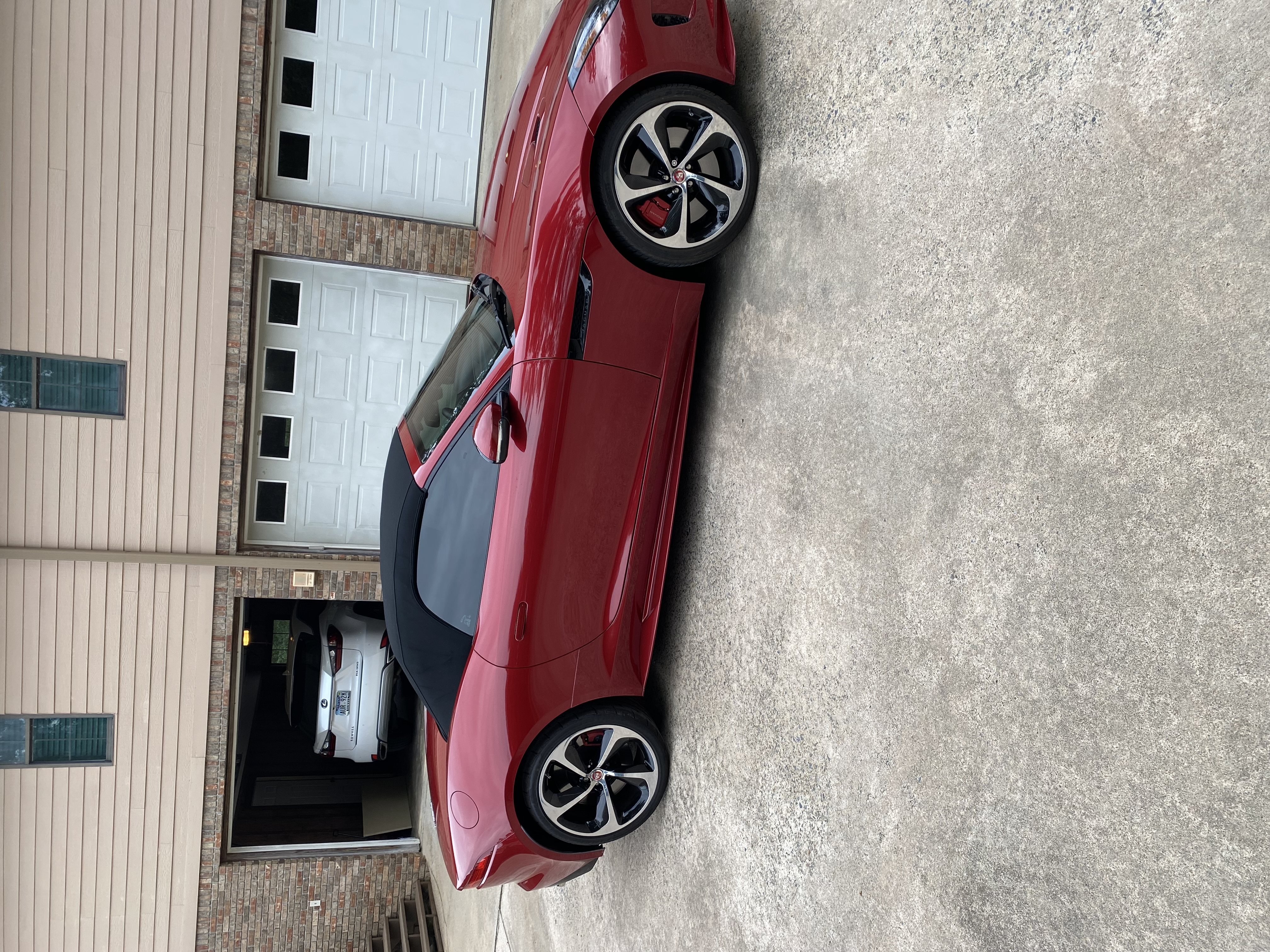 Used 2016 Jaguar F-TYPE R AWD/4WD image 12