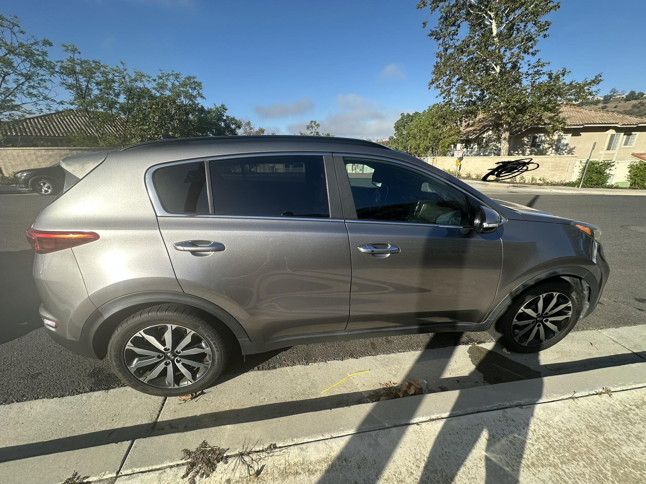 Used 2019 Kia Sportage EX w/ EX Premium Package FWD image 4